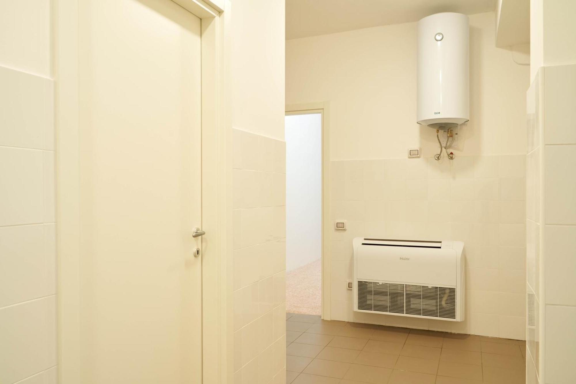 Albergue Hub Portanova Trani Exterior foto